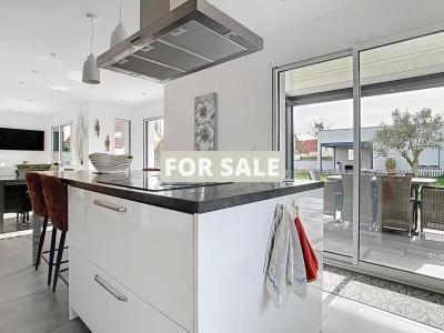 Contemporary Detached House by the Coast