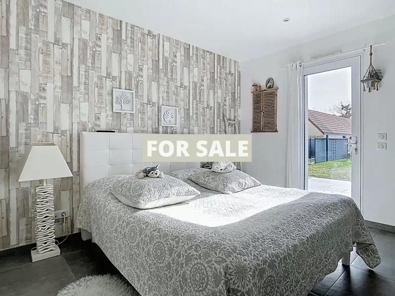 Contemporary Detached House by the Coast