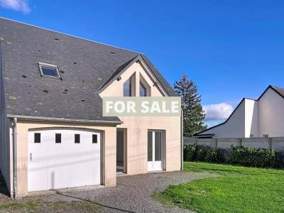 Modern Detached House with Garden