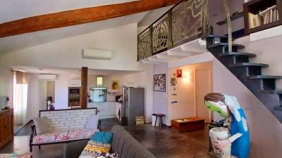 Stunning 18th Century Property, Landscaped Gardens With Pool