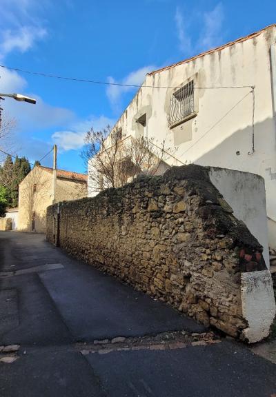 Converted Wine Cellar With Courtyard, Loggia And Garage