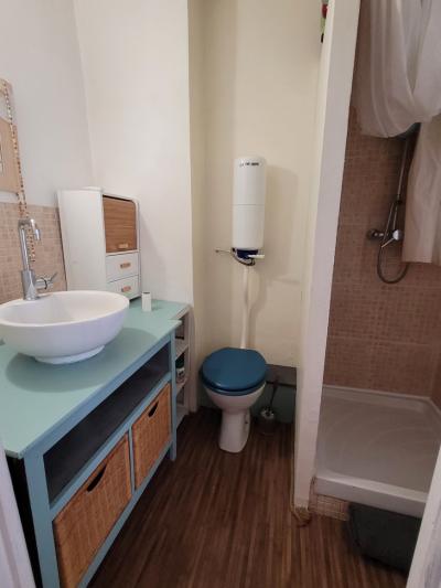 Former Winegrower's House for Conversion Into A Large Family Home