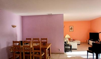 Single Storey Villa With Pool, Fruit Trees and Garden