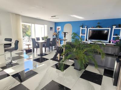 Recently Built Villa with Lovely Pool in Gardens