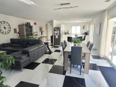 Recently Built Villa with Lovely Pool in Gardens