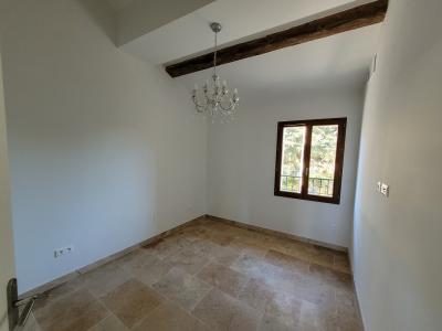 Renovated Barn With Courtyard And Swimming Pool