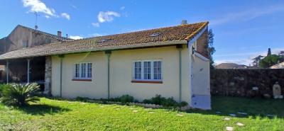 Impressive Maison-de-Maitre with Guest Gite and Pool