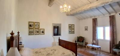 Impressive Maison-de-Maitre with Guest Gite and Pool