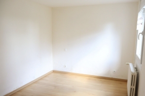 Detached Country House with Landscaped Garden