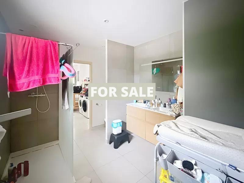 Detached Country House with Outbuilding