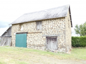 Stone Barn to Develop with Garden