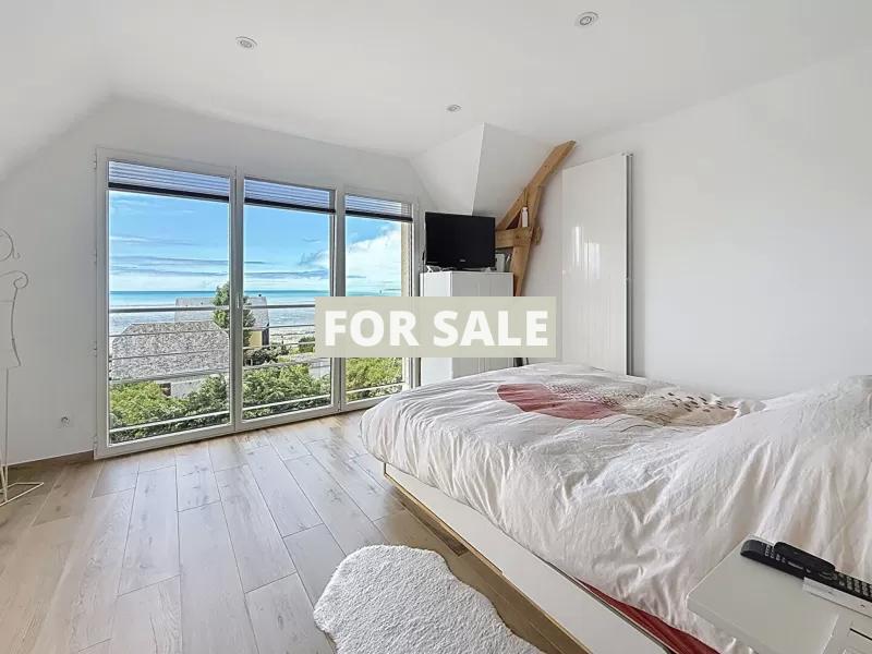 Detached Coastal House with Pool and Sea View