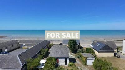 Detached Coastal House with Pool and Sea View