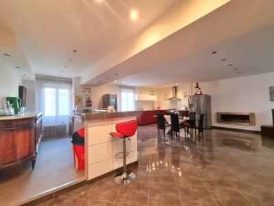 Fully Renovated Manor House, Garage, Spa And Superb Terrace