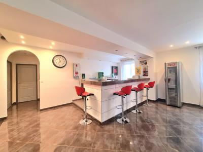 Fully Renovated Manor House, Garage, Spa And Superb Terrace