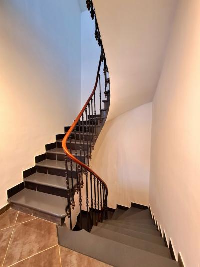 Fully Renovated Manor House, Garage, Spa And Superb Terrace