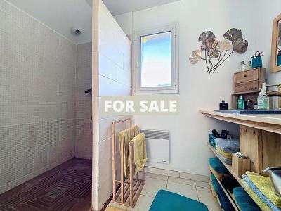 Detached Country House with Landscaped Garden