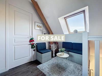 Detached Country House with Landscaped Garden