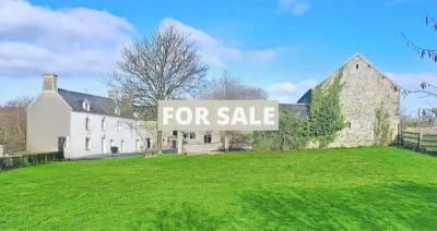 Detached Country House with Outbuildings