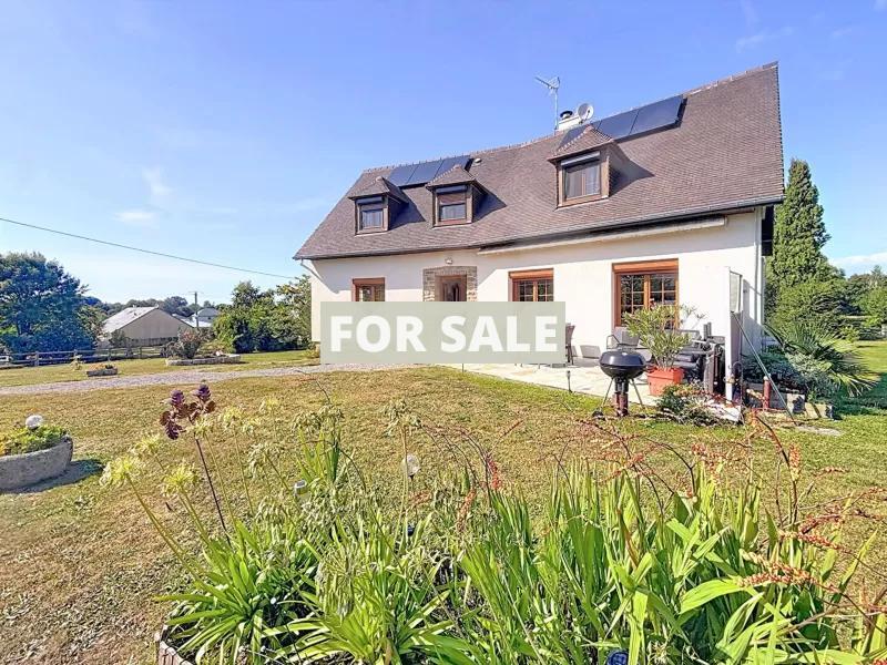 Detached House with Garden by the Coast
