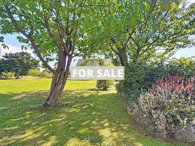 Detached House with Garden by the Coast