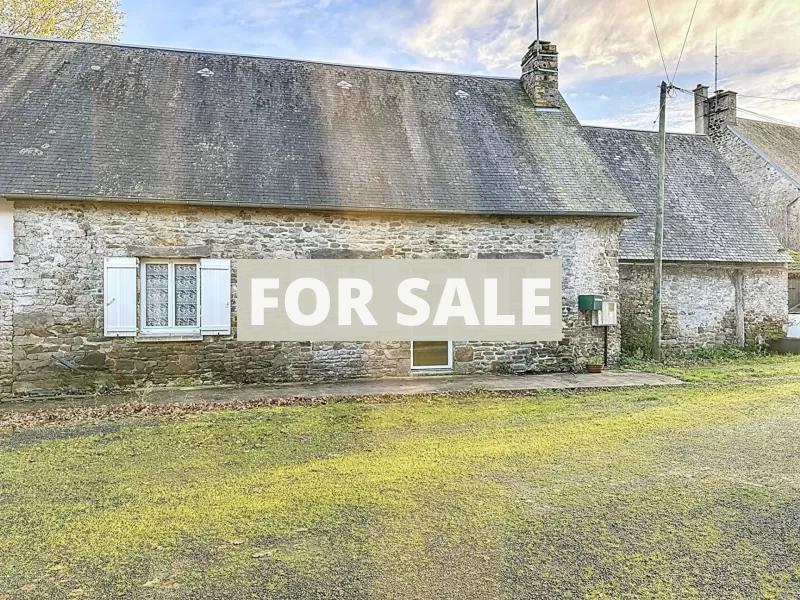 Detached Country House with Outbuildings