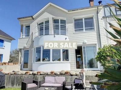 Beautiful Villa with Open Sea Views