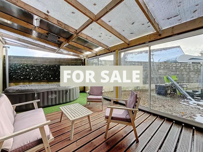 Single Storey Villa With Garden