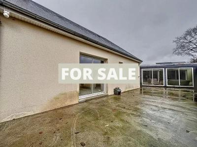 Single Storey Villa With Garden
