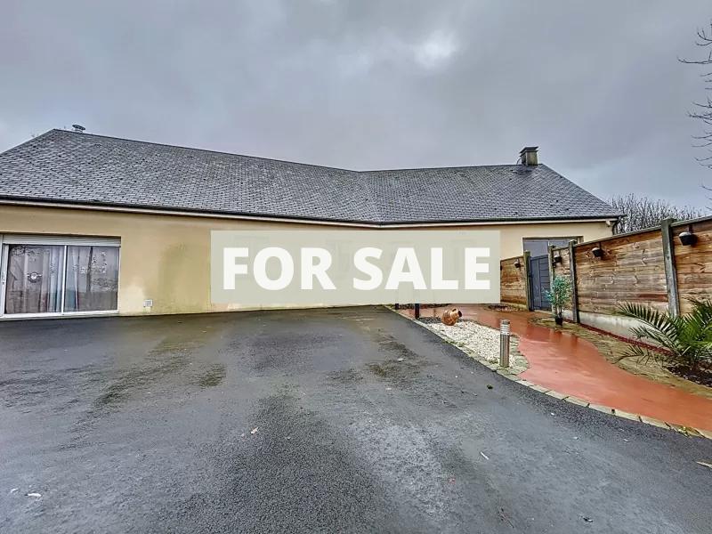 Single Storey Villa With Garden