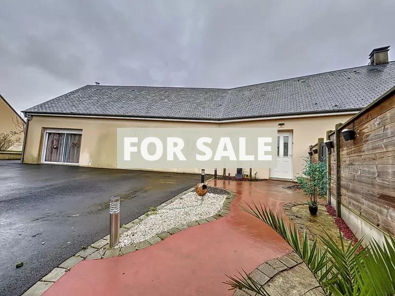 Single Storey Villa With Garden