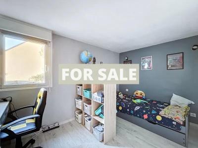 Single Storey Villa With Garden