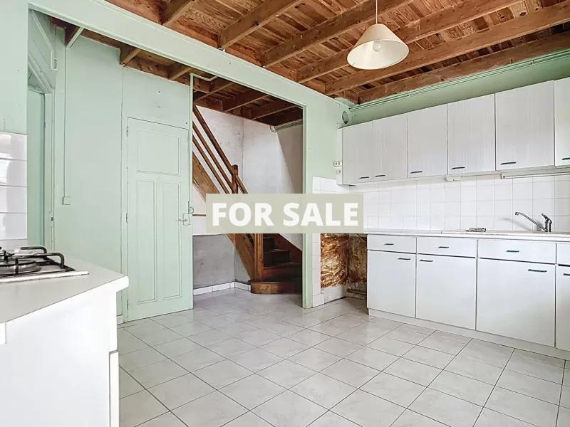 Pretty Detached House in Coastal Location