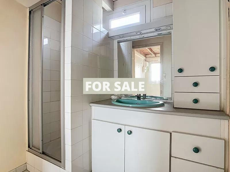 Pretty Detached House in Coastal Location