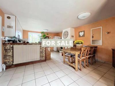 Town House with Neat Garden