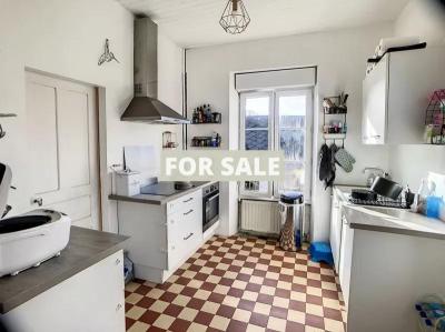 Detached House with Garden