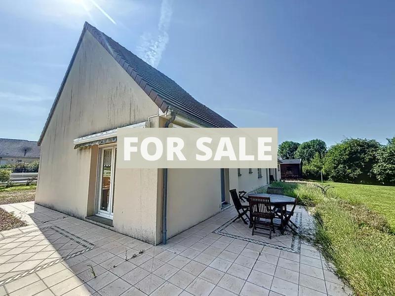 Contemporary Detached House with Mature Garden