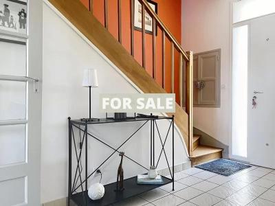 Town House in Excellent Condition with Garden