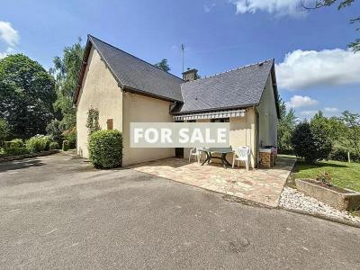 Detached House with Landscaped Garden