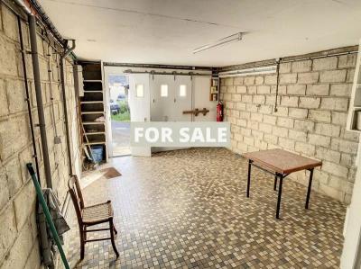 Traditional House with Garden