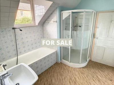 Traditional House with Garden