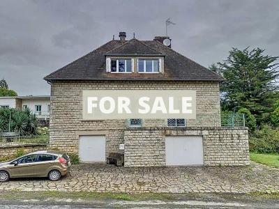 Detached House with Garden