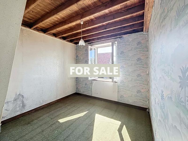 Habitable Detached House with More Potential
