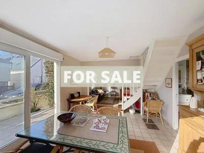 Detached House in Coastal Resort Town