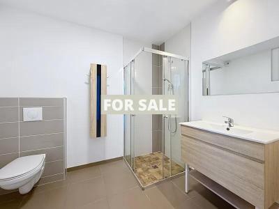 Detached House with Garden by the Coast