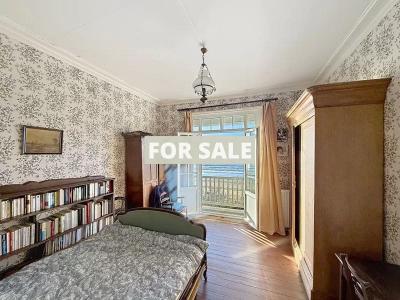 Detached Sea Front Property with Panoramic Sea Views