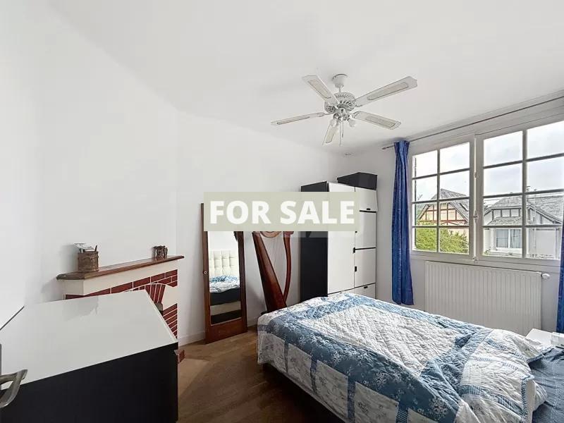 Detached Country House in Coastal Location