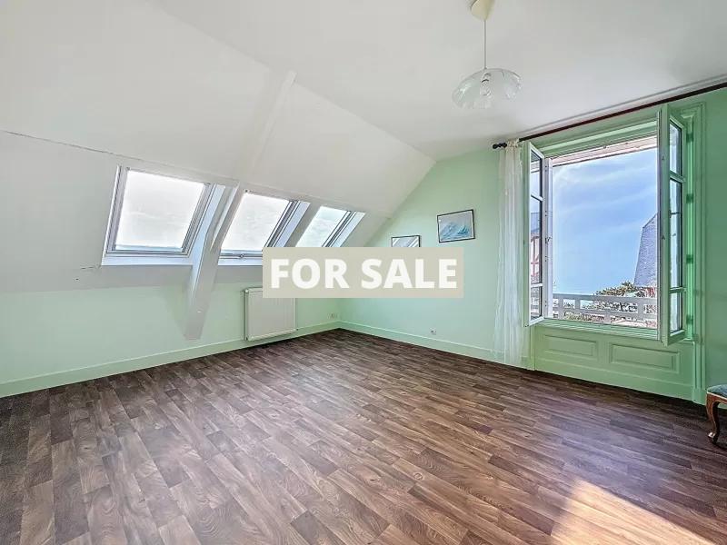 Period Property in Coastal Resort Town