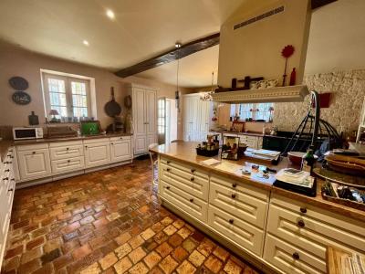 Manor House With Outbuildings with Private Access To The River