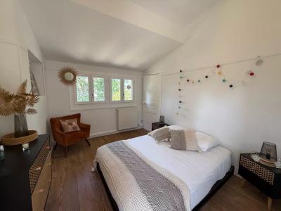 Beautiful House With Charming Garden